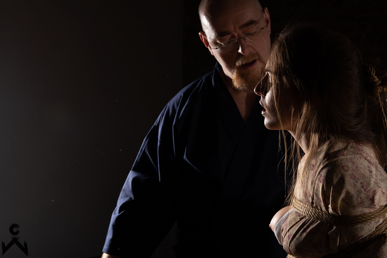 https://wykd.com/wp-content/uploads/2018/10/Model-Scarlot-Rose-Photo-Clover-Brook-Rope-WykD-Dave-Lighting-Sugiura-Norio-Direction-Sugiura-Norio-wykd.com-Shibari-Kinbaku-Bondage-session-064.jpg